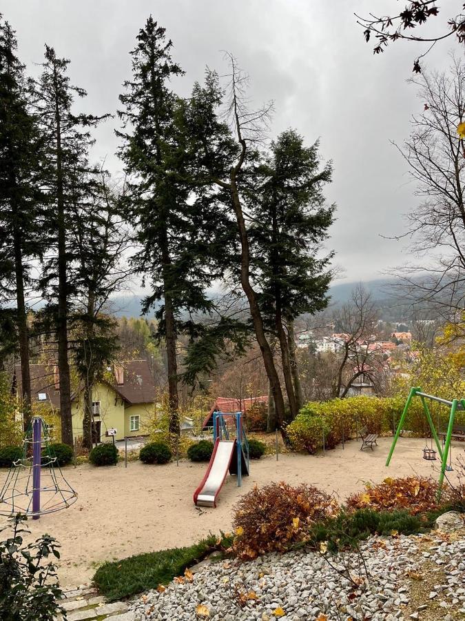 Trevilles Apartamenty Londyn ชกลาร์สกา ปอเรมบา ภายนอก รูปภาพ